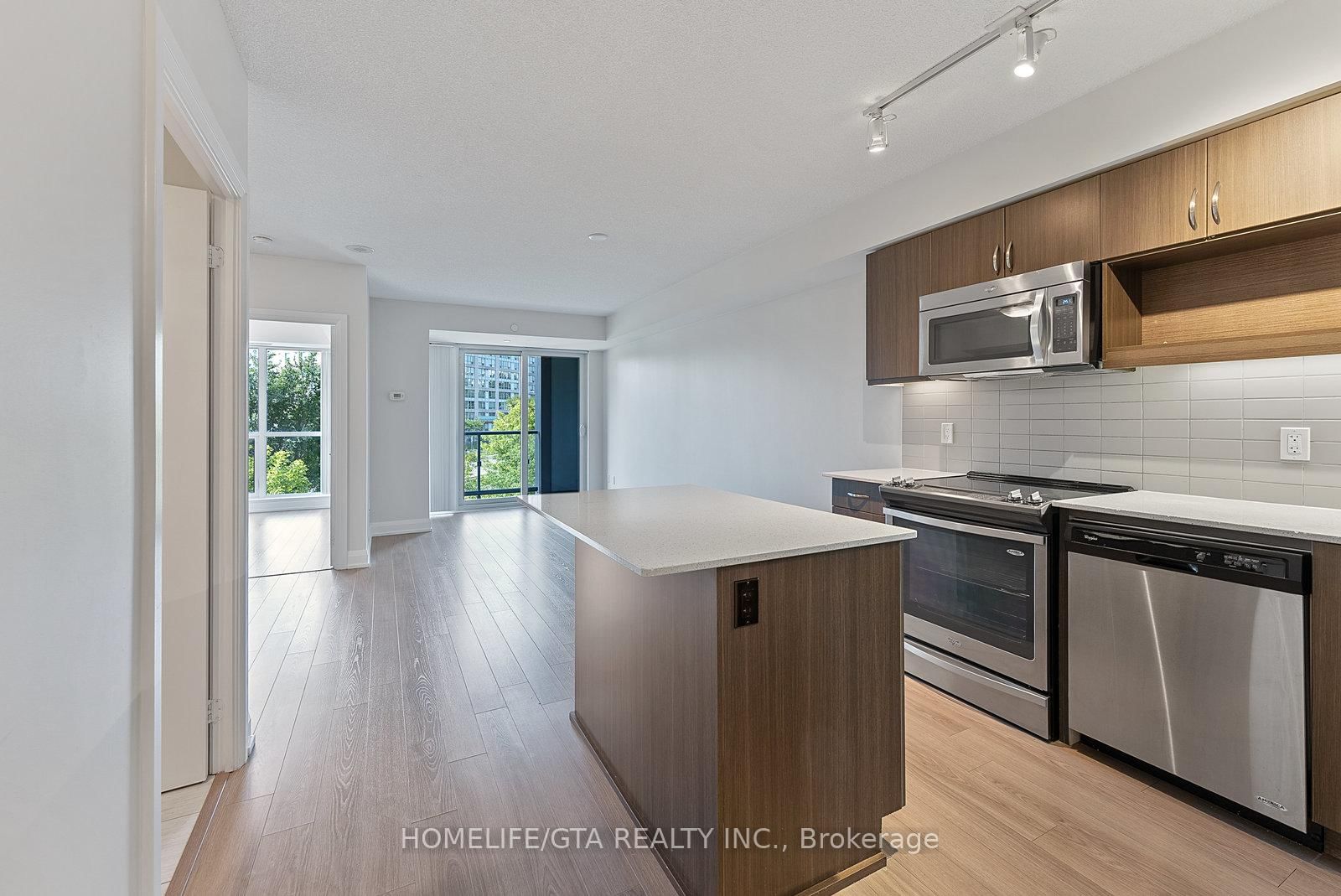 18 Graydon Hall Drive, Unit 904 - Photo 5