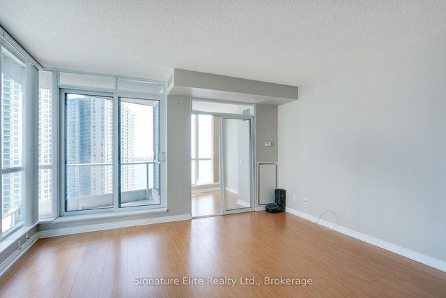 2402 - 208 Queens Quay W