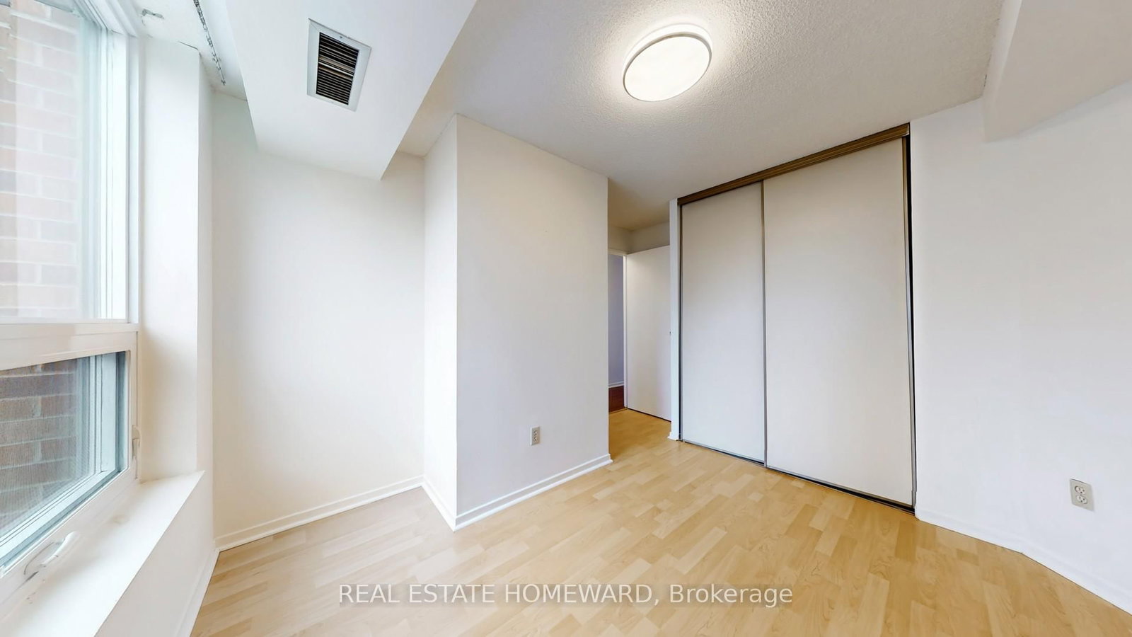 77 Maitland Place • #623 • Toronto, ON photo 21