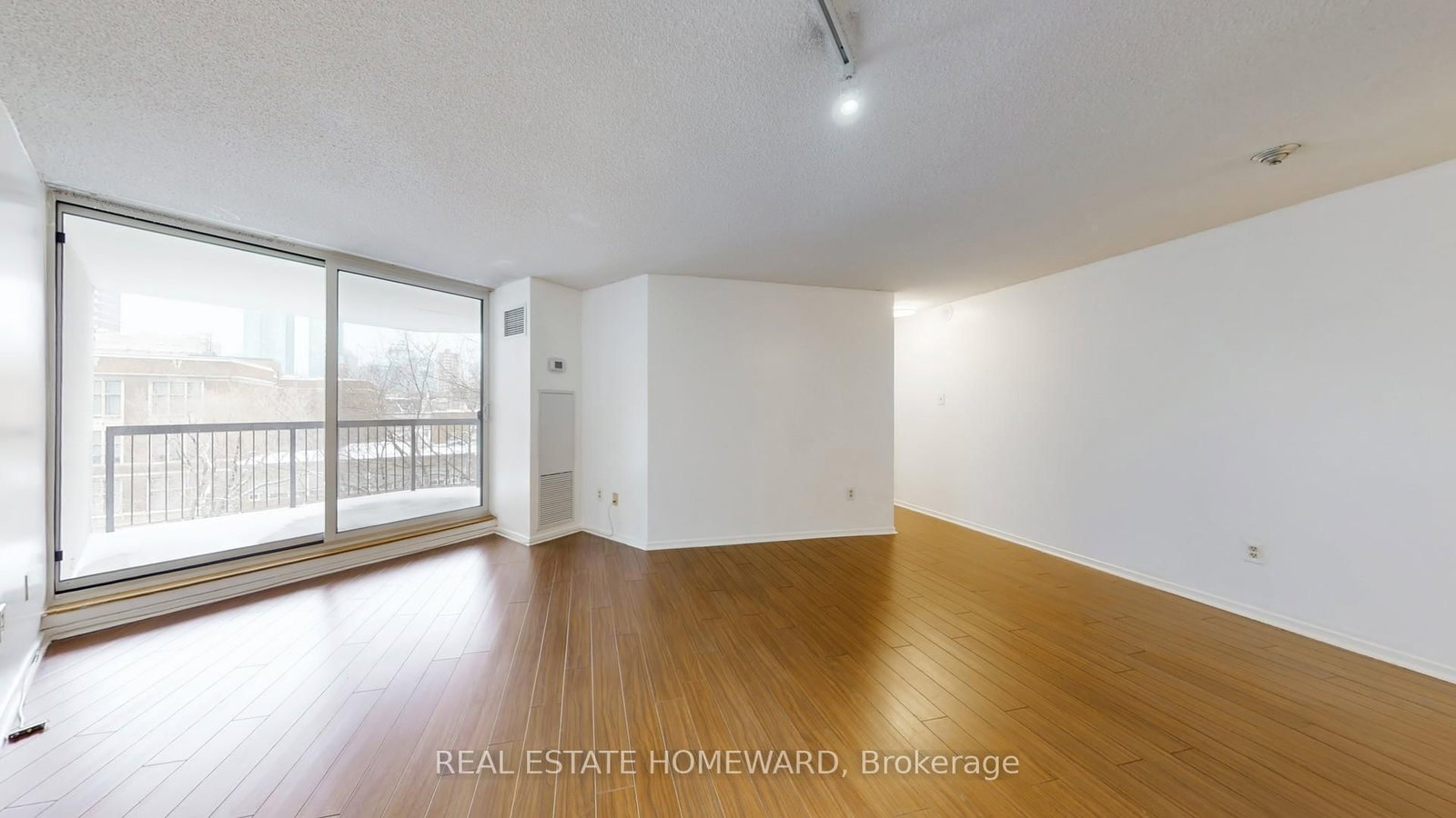 77 Maitland Place, Unit 623 - Photo 7