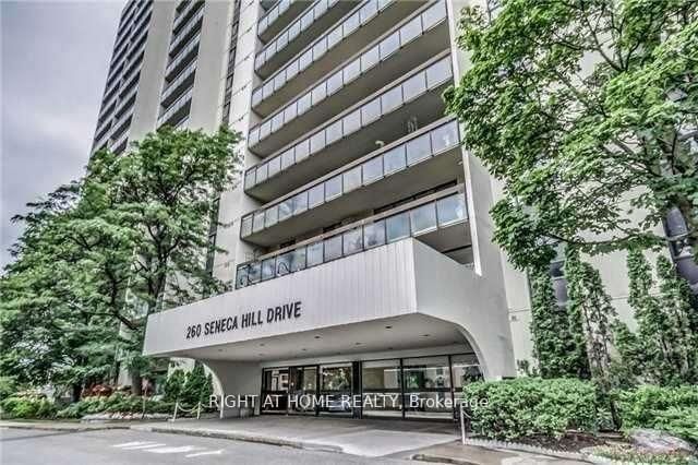 1415 - 260 Seneca Park N