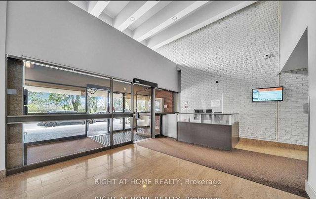 1415 - 260 260 Seneca Hill Drive W W