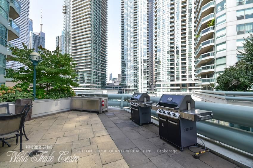 10 Yonge Street, Unit 2906 - Photo 32