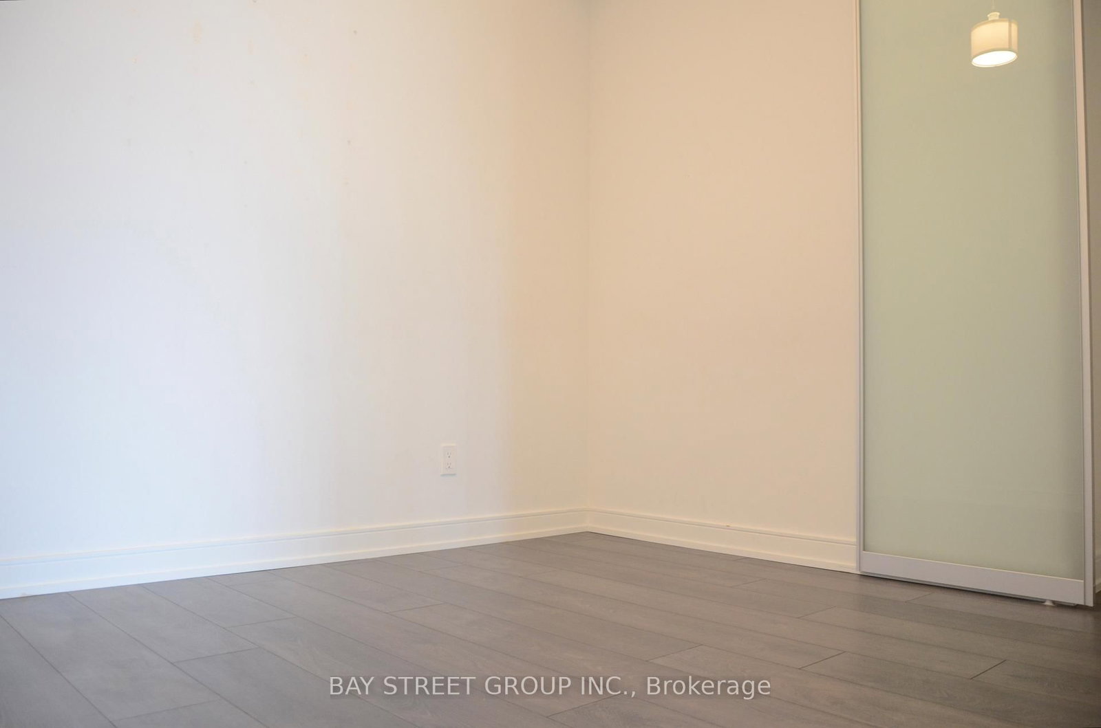 3 Gloucester Street, Unit #910 - Photo 9