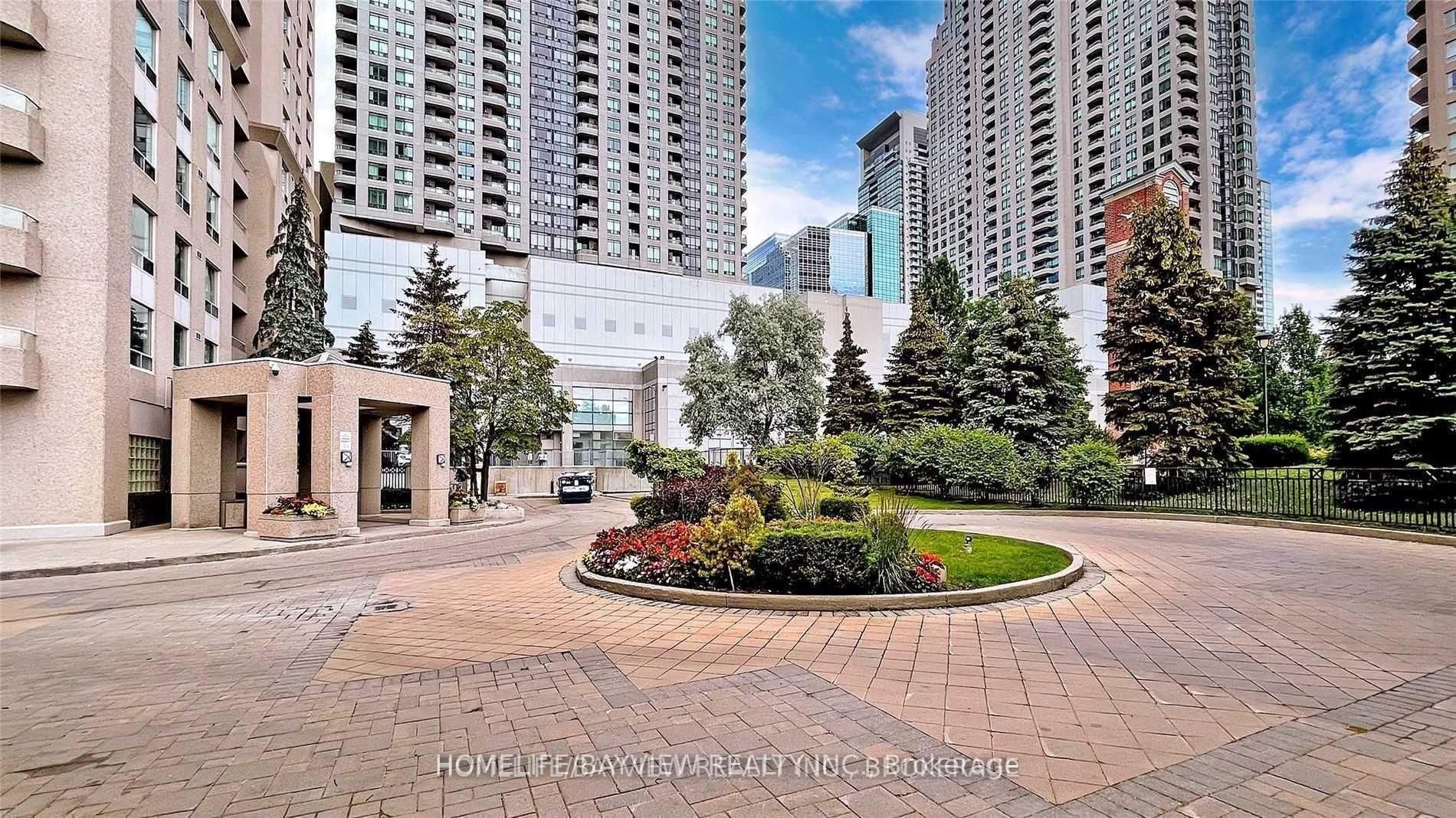 18 Hillcrest Avenue, Unit 1708