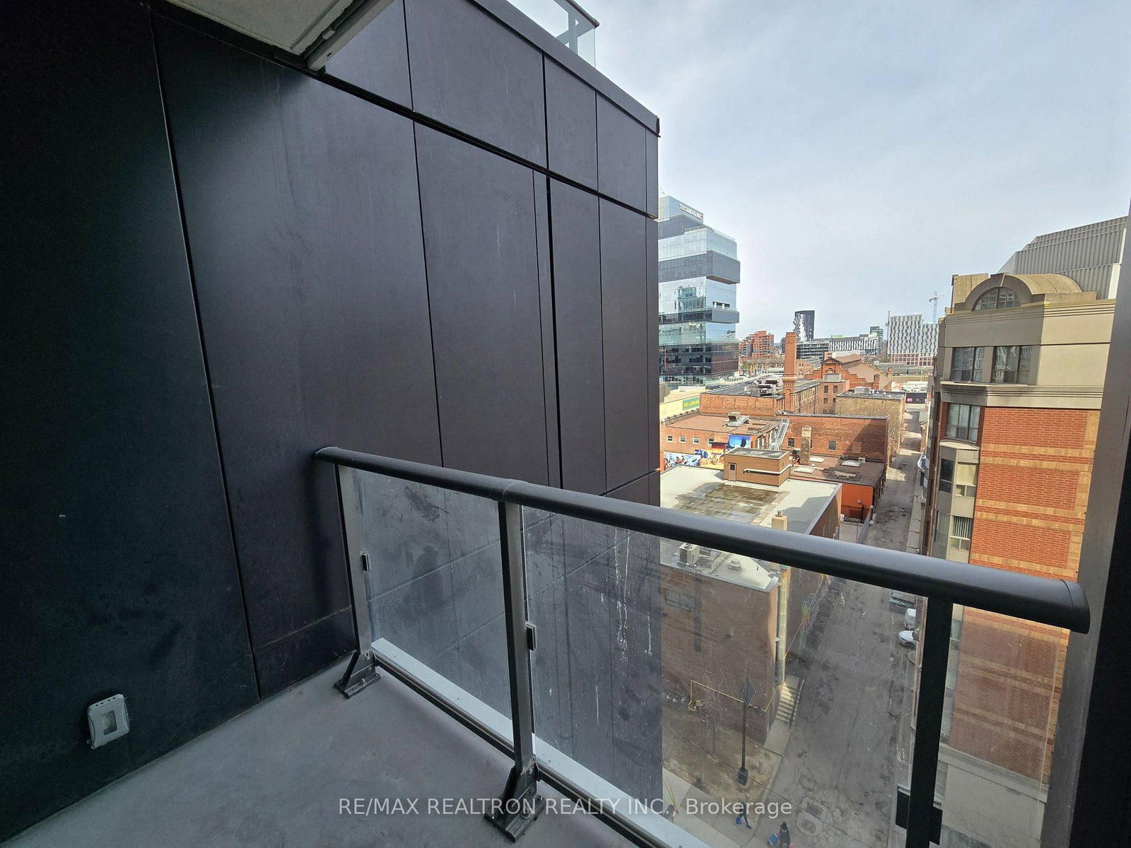 70 Princess Street, Unit 808 - Photo 11