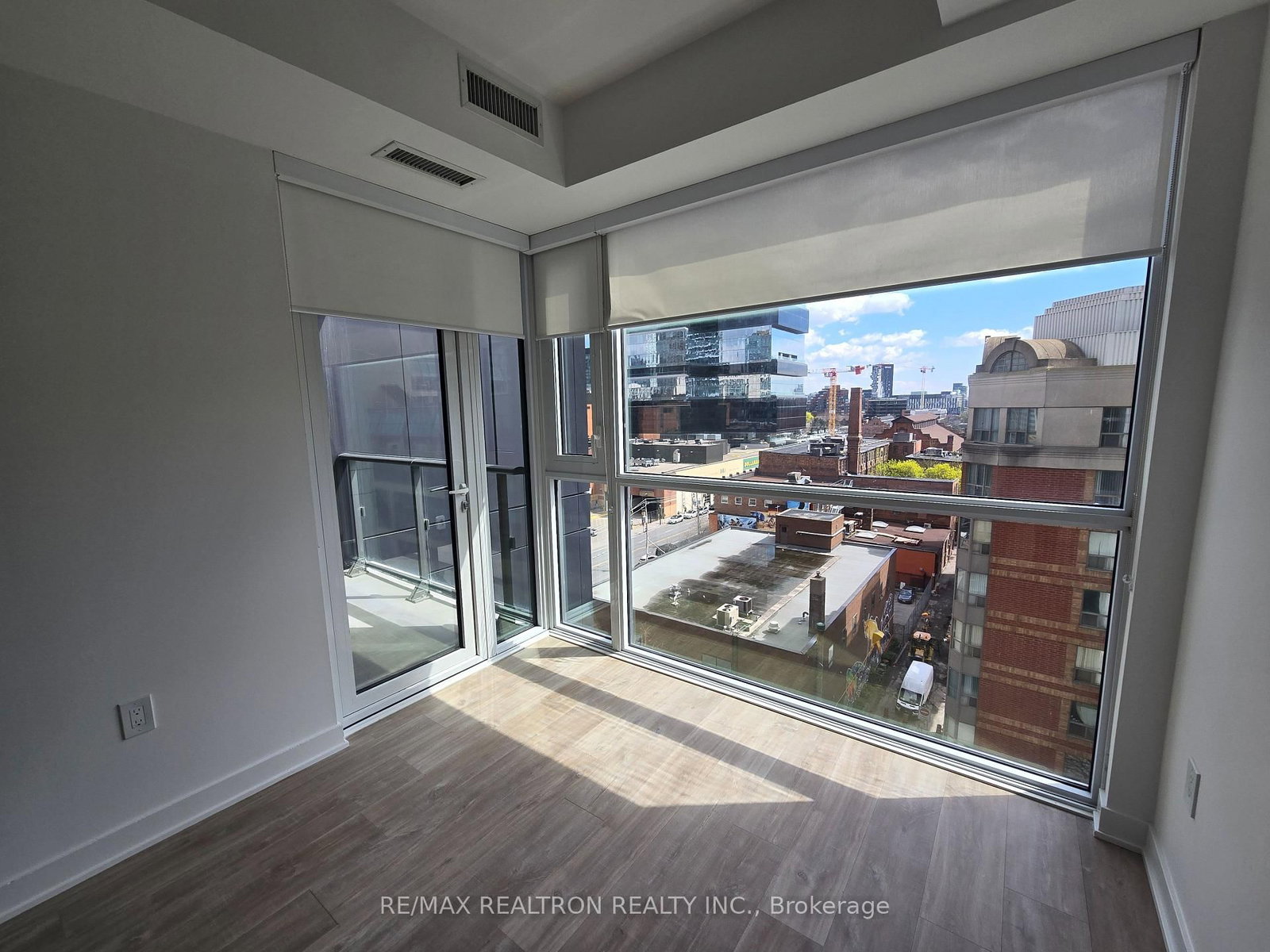 70 Princess Street, Unit 808 - Photo 5