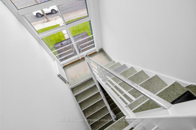3867 Bathurst Street