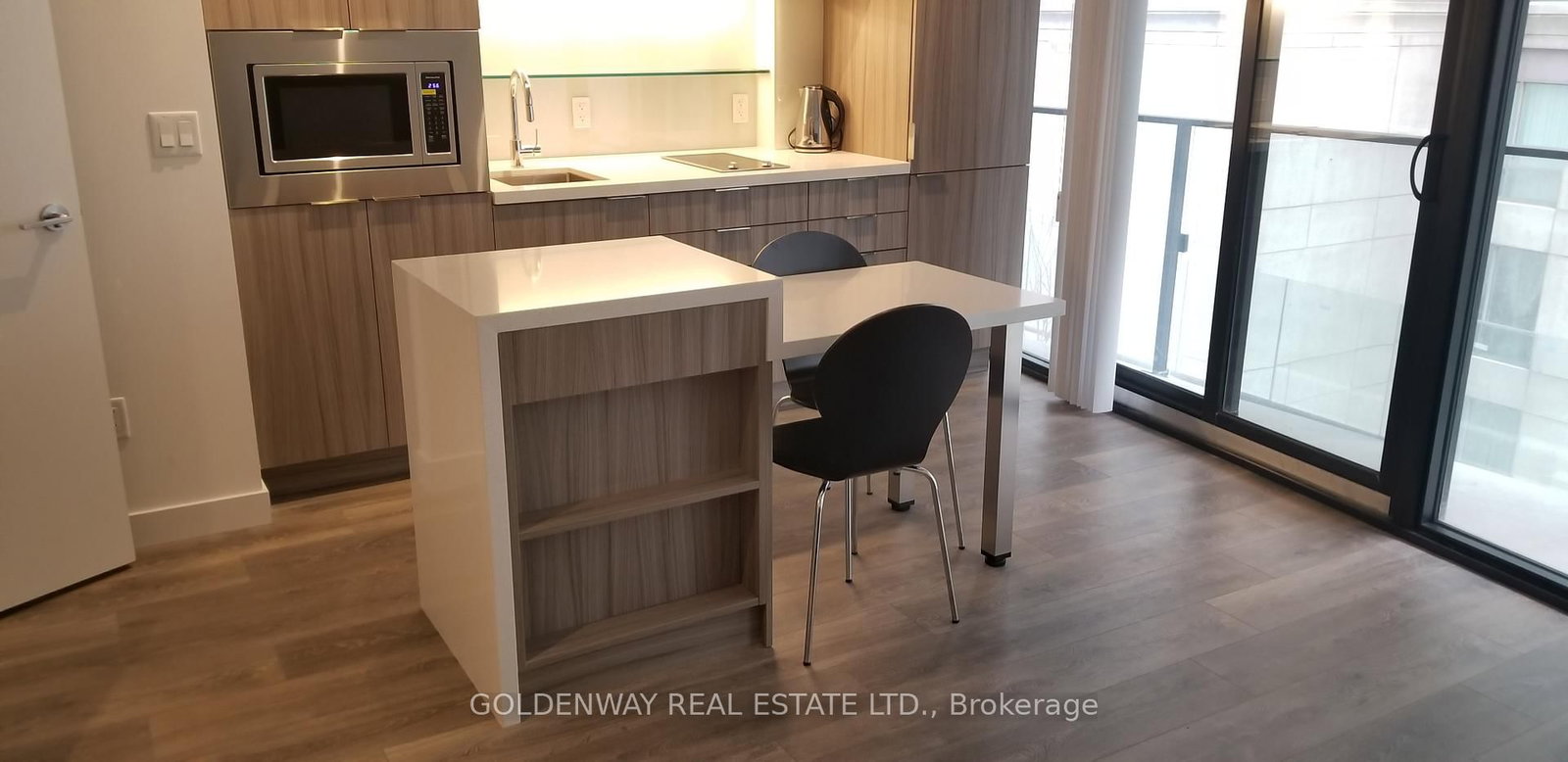 215 Queen Street W, Unit 612 - Photo 5