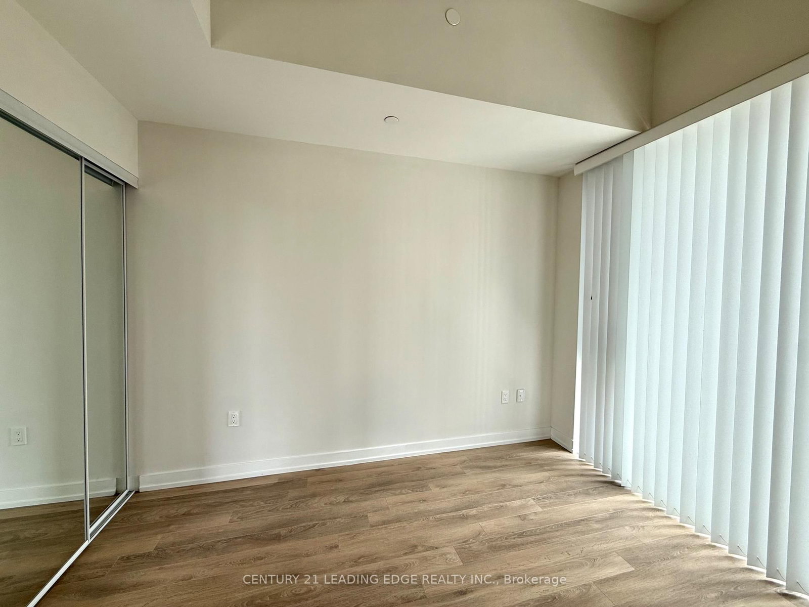 158 Front Street E, Unit 718 - Photo 7