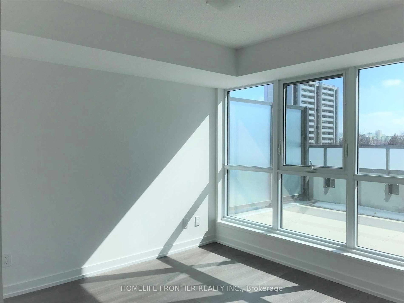 125 Redpath Avenue, Unit 301 - Photo 10