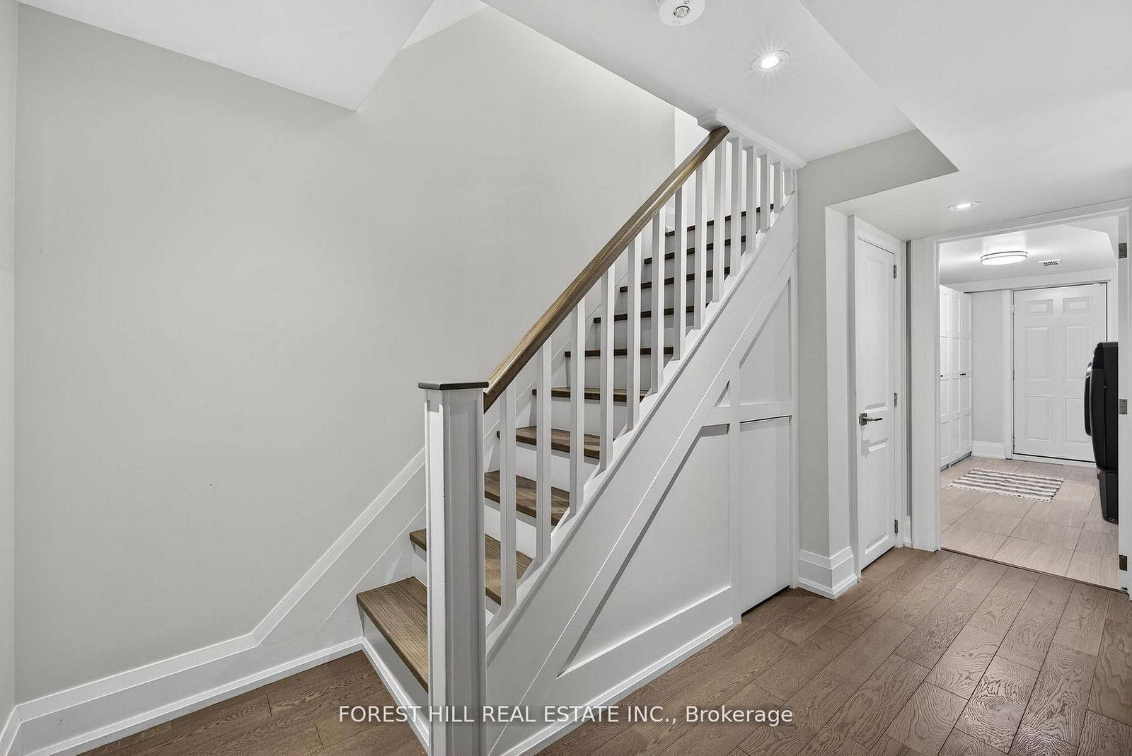 101 Bombay Avenue - Photo 32