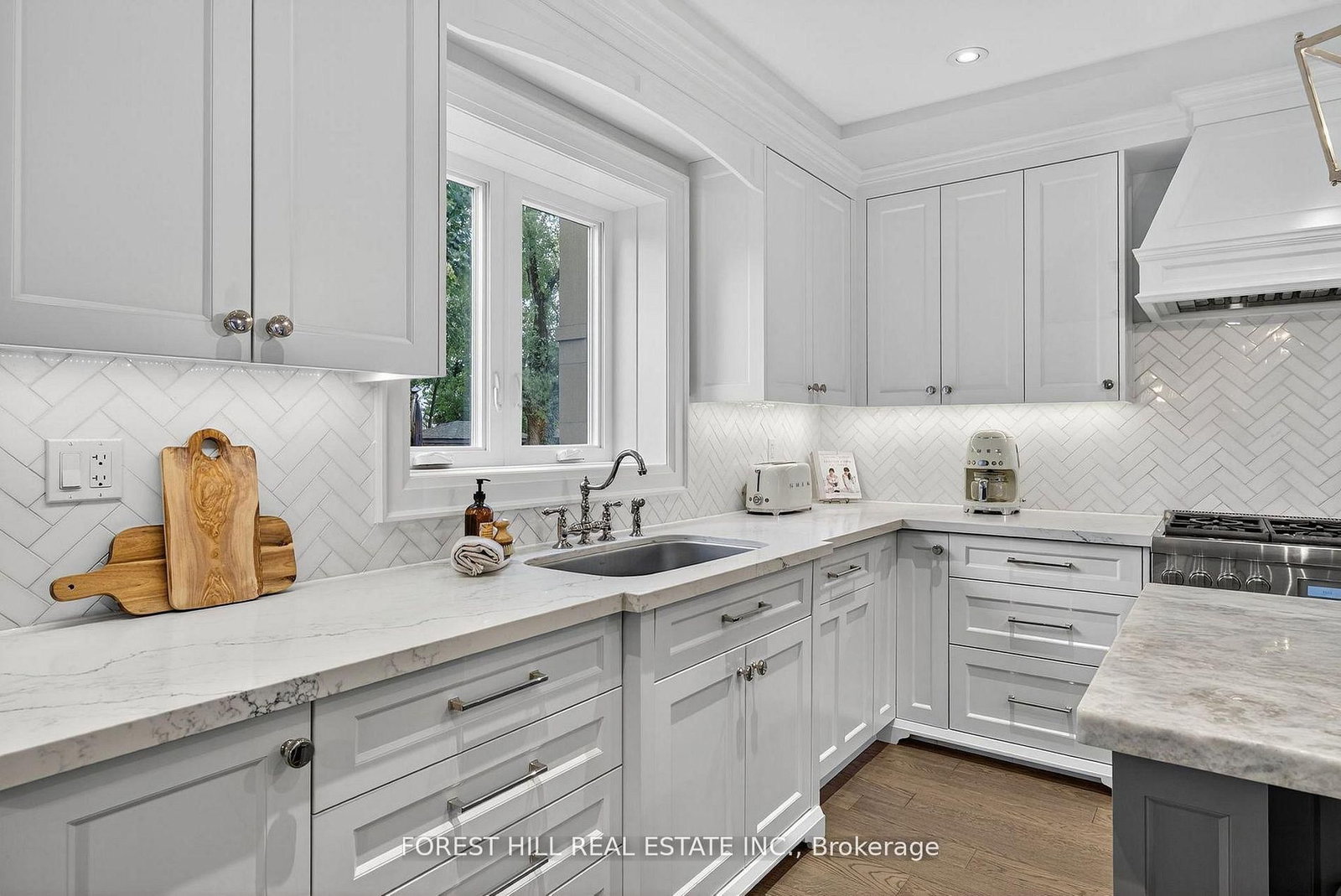 101 Bombay Avenue - Photo 9