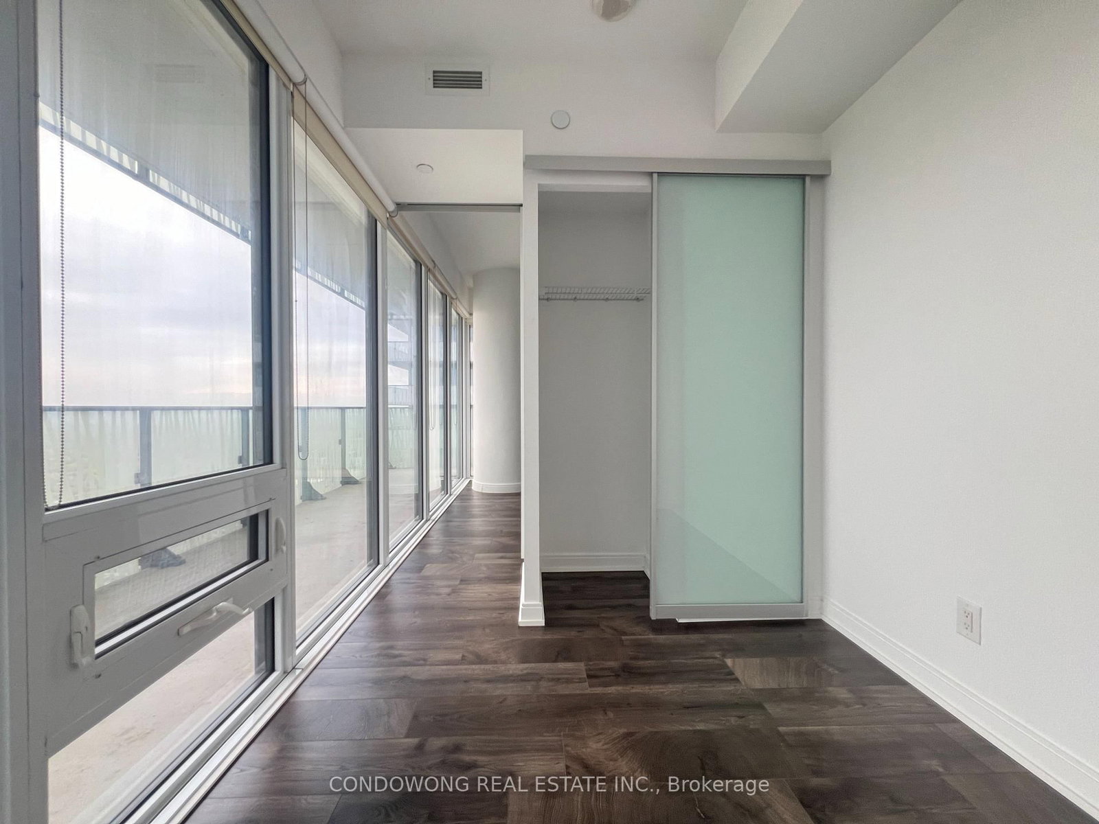 42 Charles Street E, Unit 4308 - Photo 7