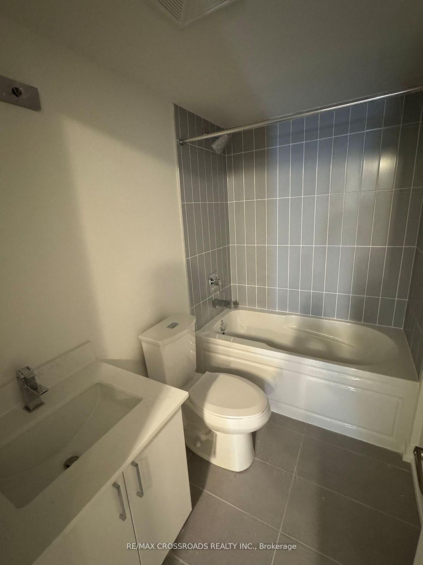 1680 Victoria Park Avenue, Unit 107 - Photo 7