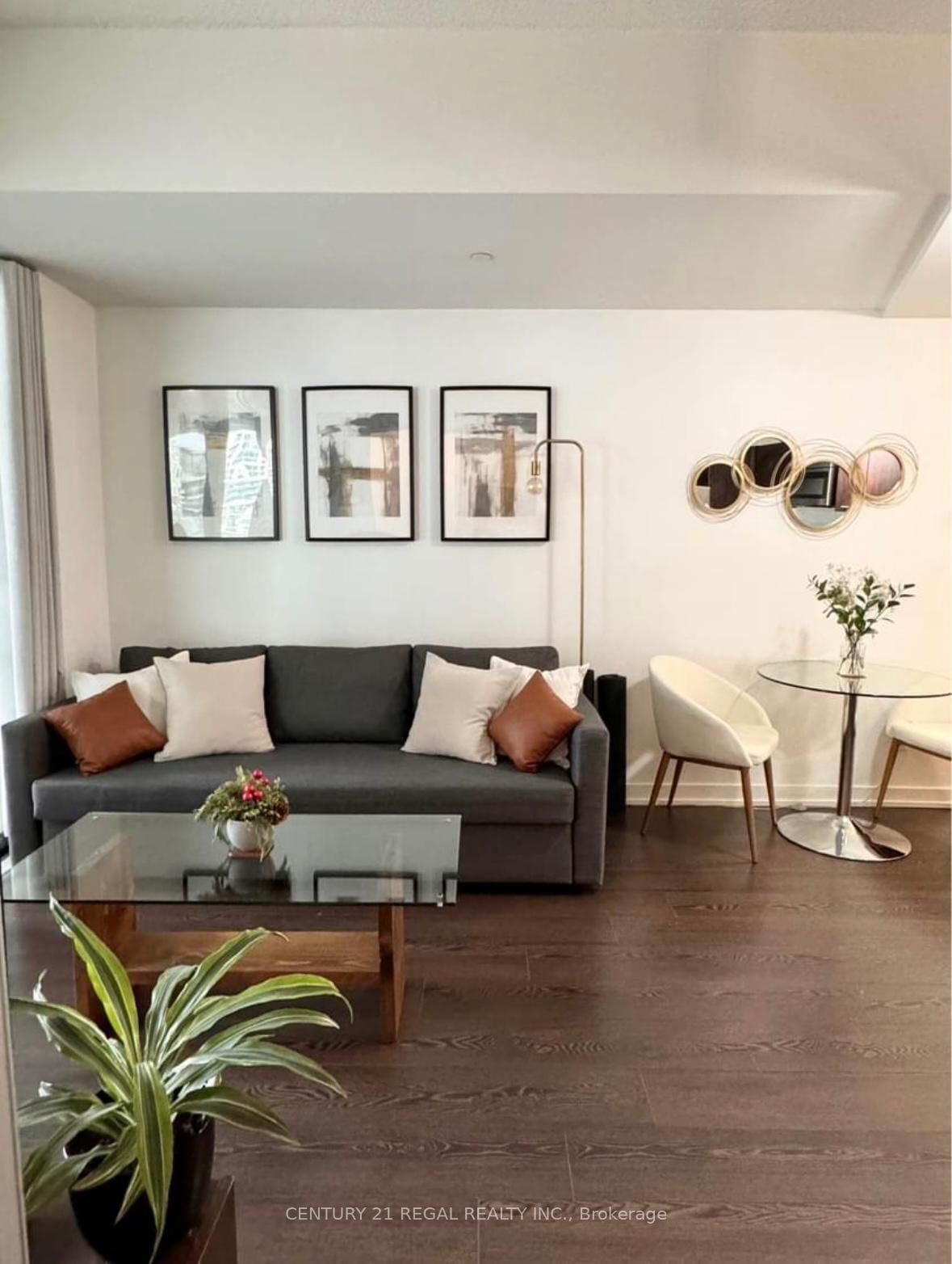 20 Bruyeres Mews, Unit 203