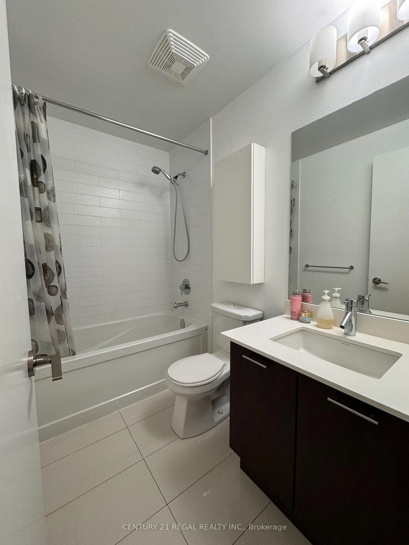 203 - 20 Bruyeres Mews, Toronto, M5V 0G8 | Image 3