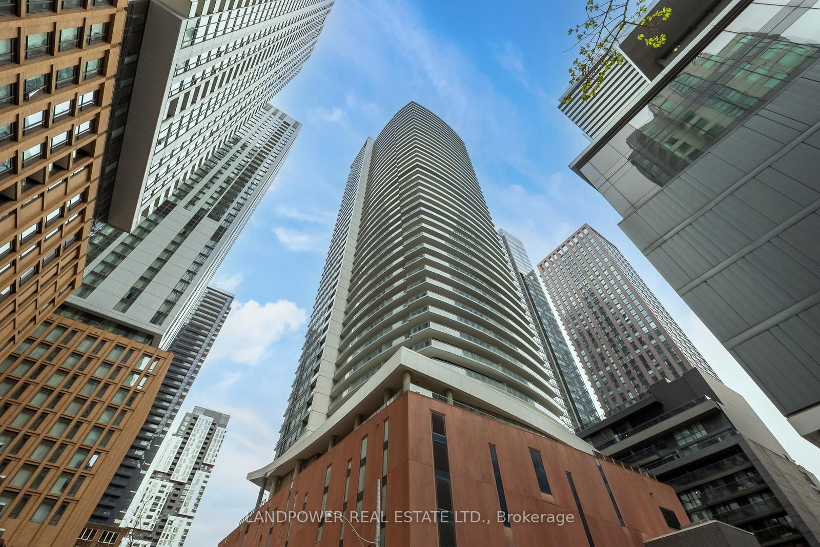 21 Widmer Street, Unit 2811 - Photo 2