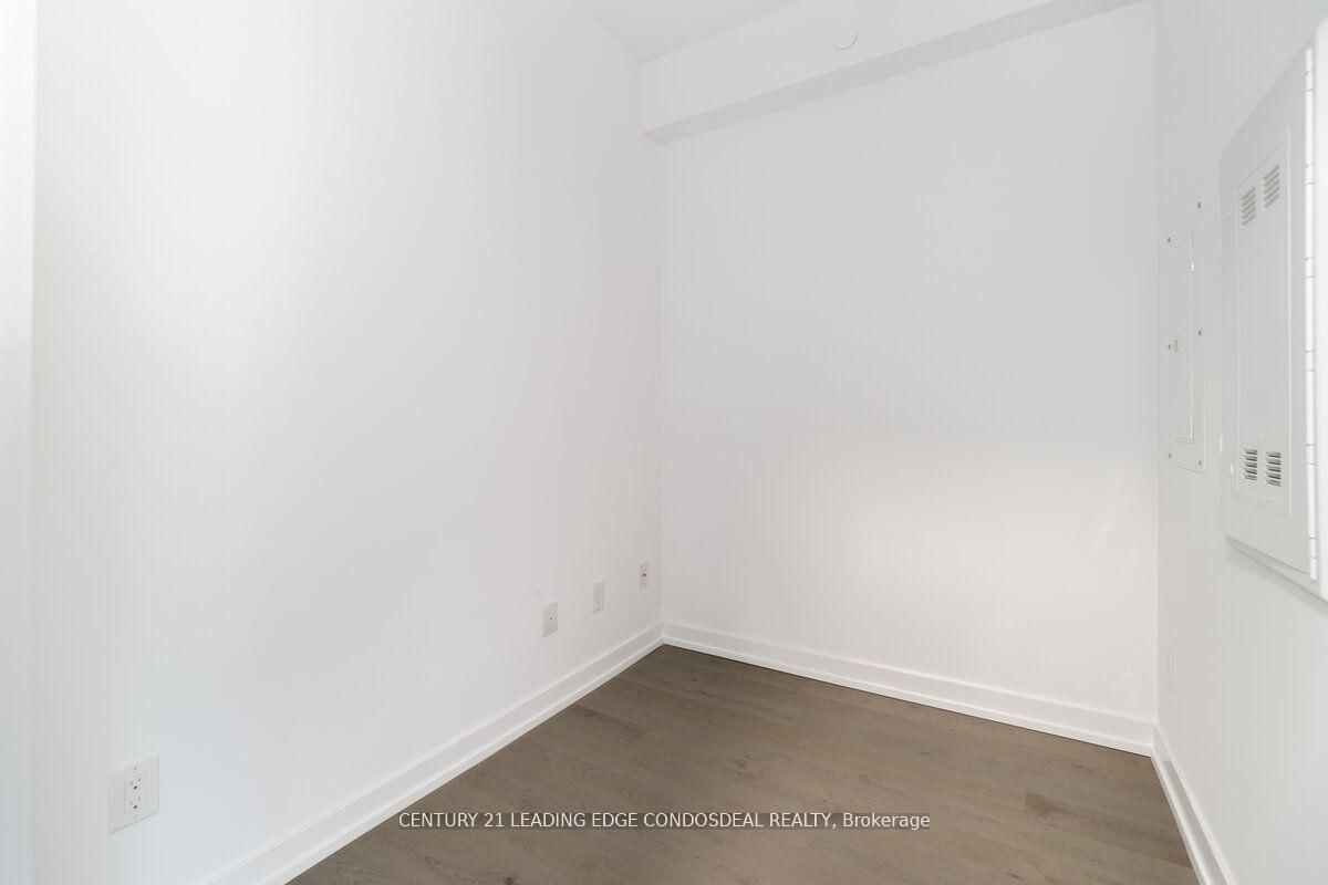 488 University Avenue, Unit 3906 - Photo 18