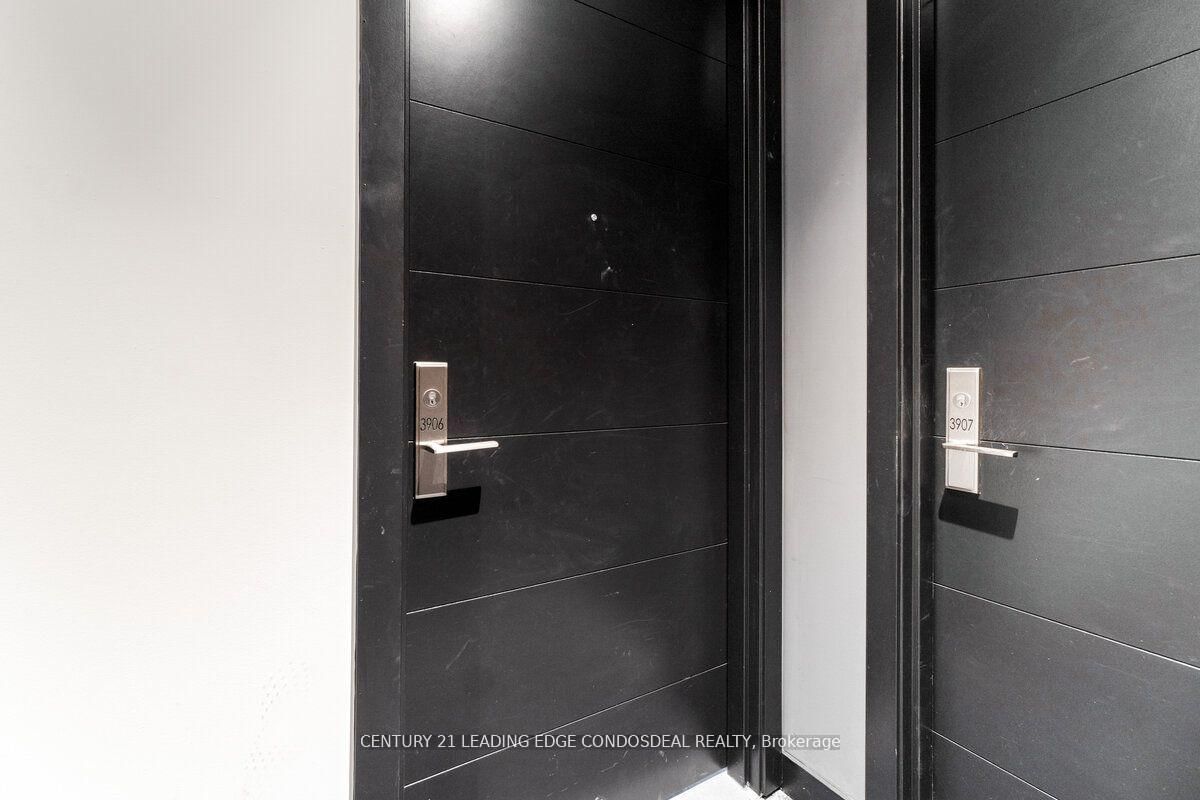 488 University Avenue, Unit 3906 - Photo 5