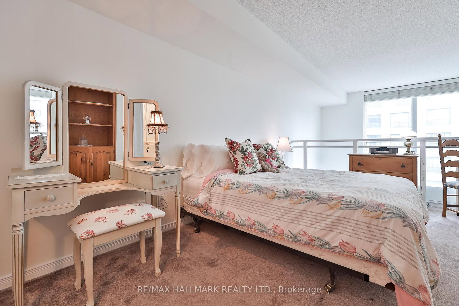 109 Front Street E, Unit 528 - Photo 29