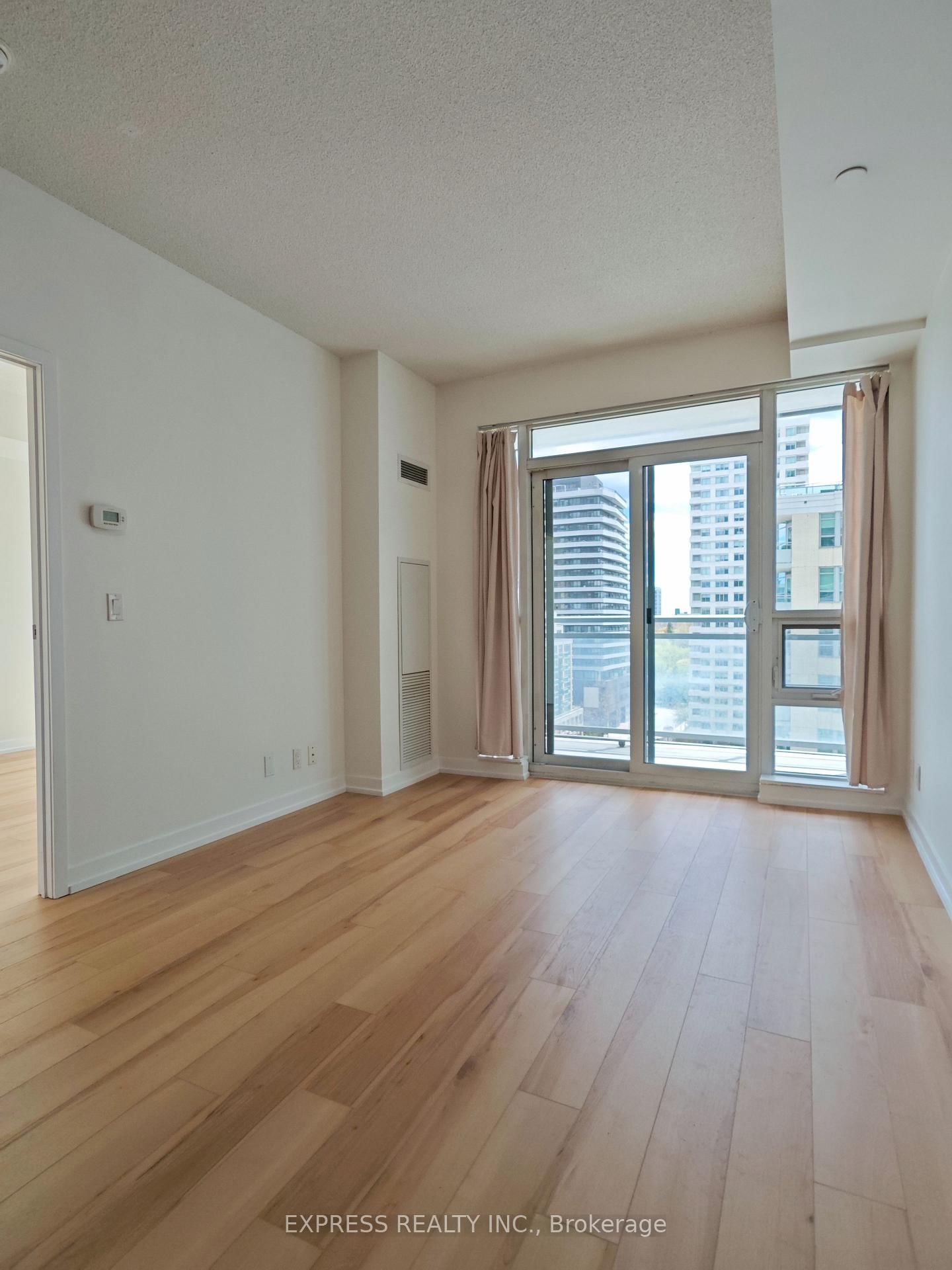 98 Lillian Street, Unit 919 - Photo 6