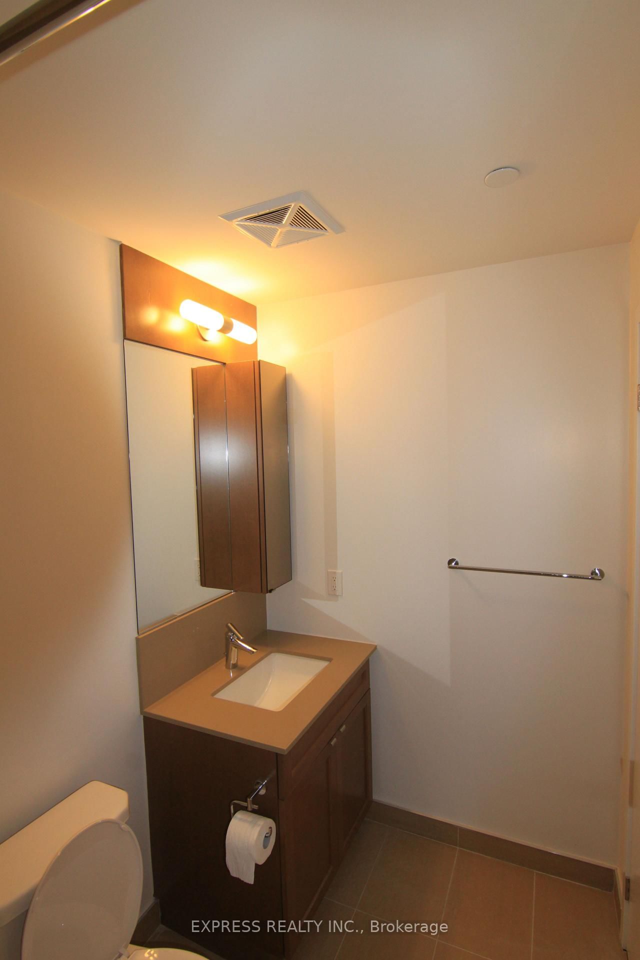 98 Lillian Street, Unit 919 - Photo 9