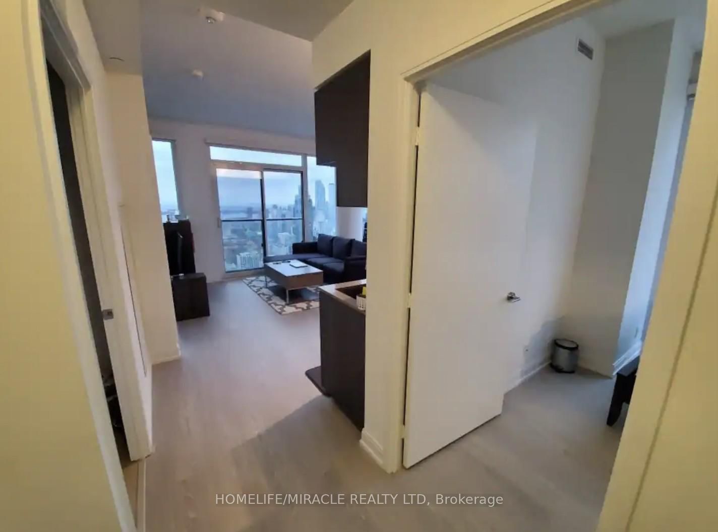 181 Dundas Street E, Unit 4710 - Photo 4