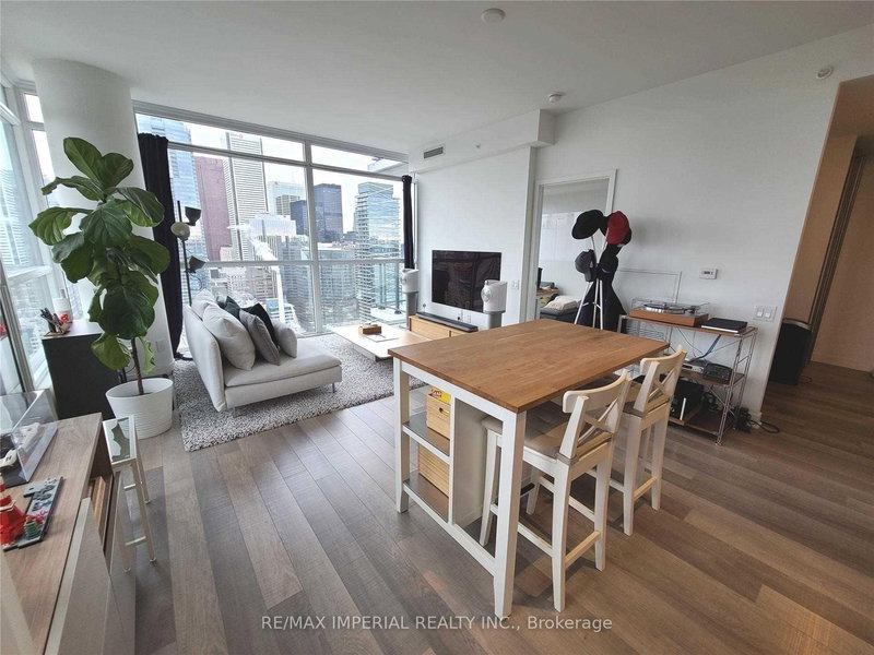 3605 - 290 Adelaide St W, Toronto, M5V 1P6 | Image 3
