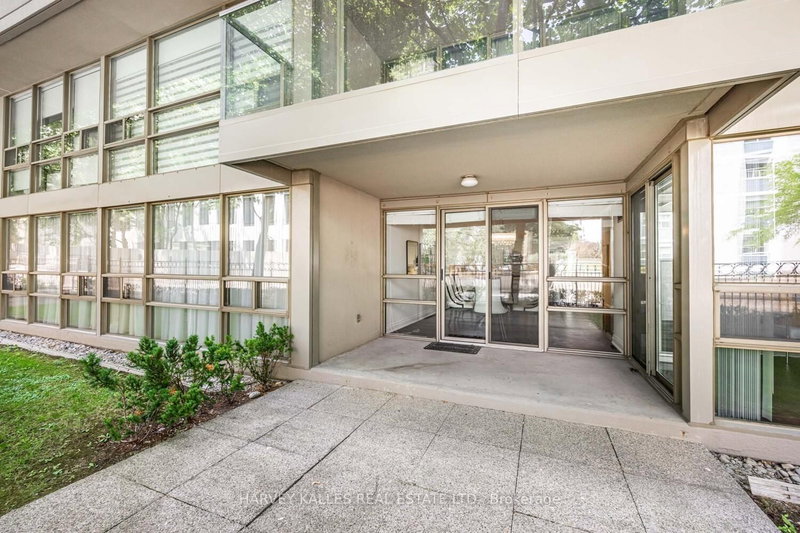 108 - 18 Lower Village Gate, Toronto, M5P 3M1 | Image 2