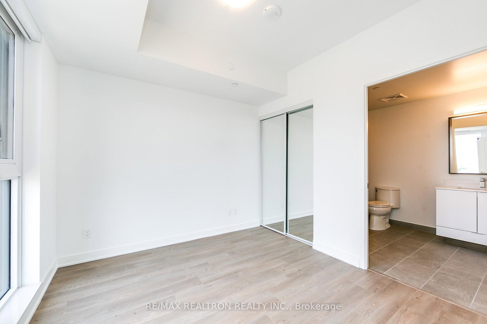543 Richmond Street W, Unit 1402 - Photo 10