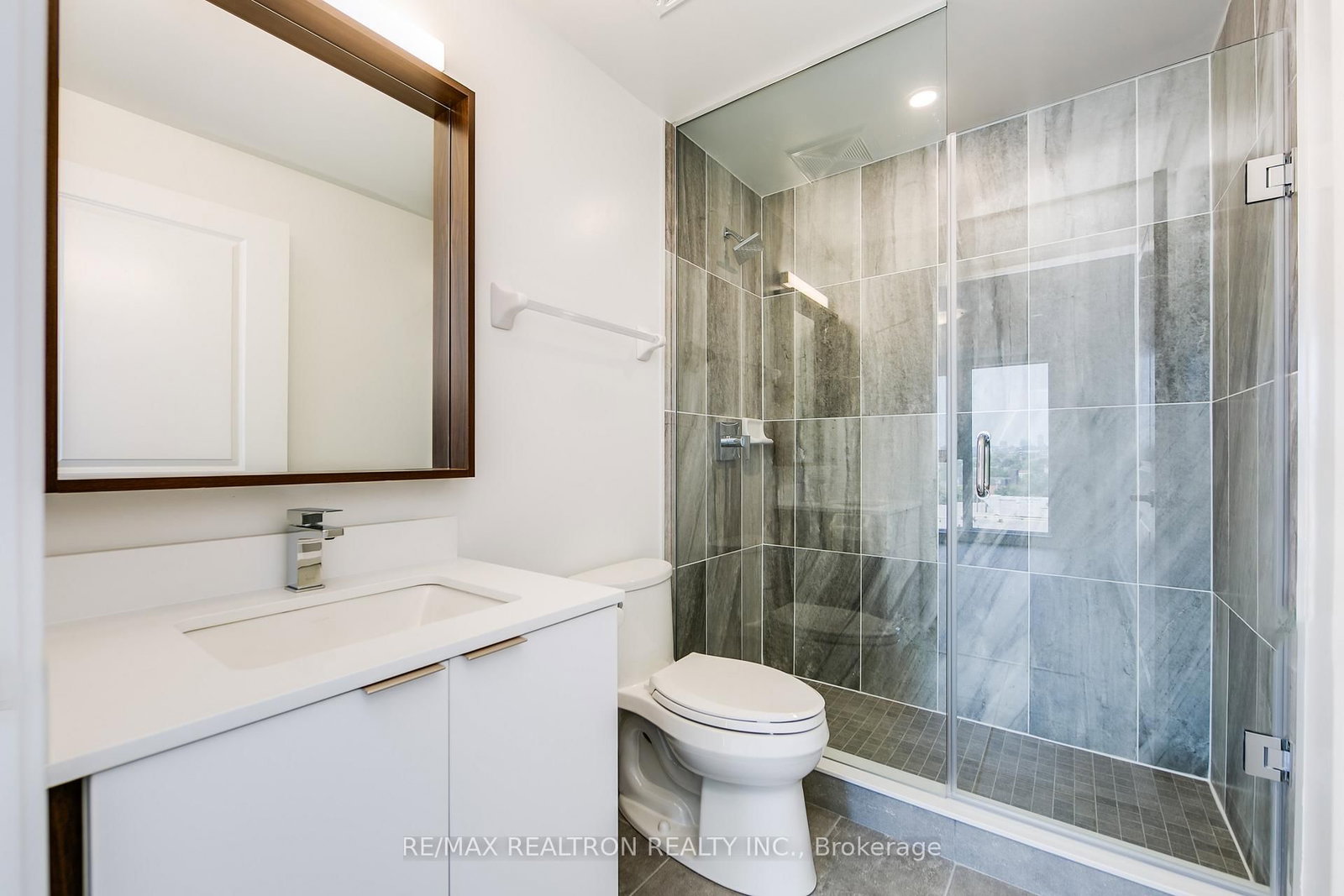 543 Richmond Street W, Unit 1402 - Photo 9