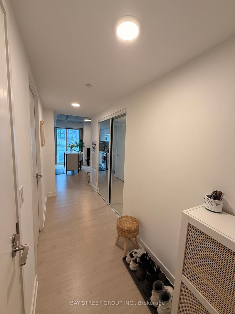 1106 - 65 Mutual St, Toronto, M5B 0E5 | Image 2