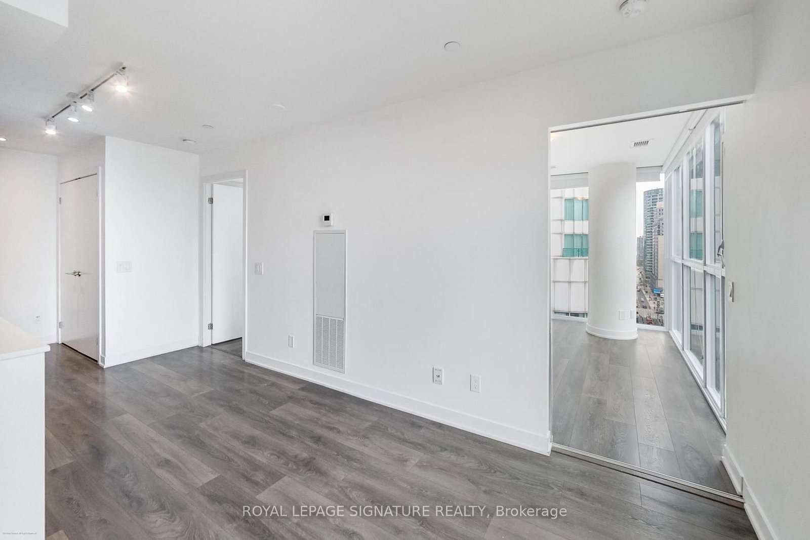 87 Peter Street, Unit 1203 - Photo 19