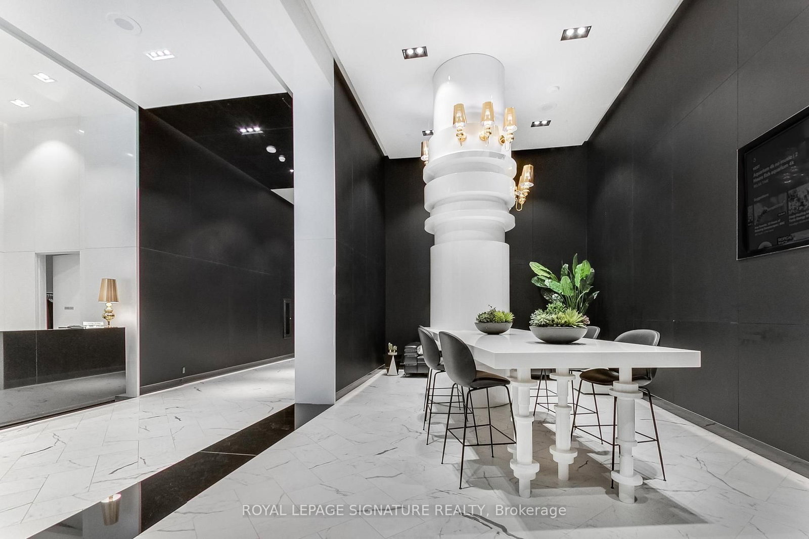 87 Peter Street, Unit 1203 - Photo 26