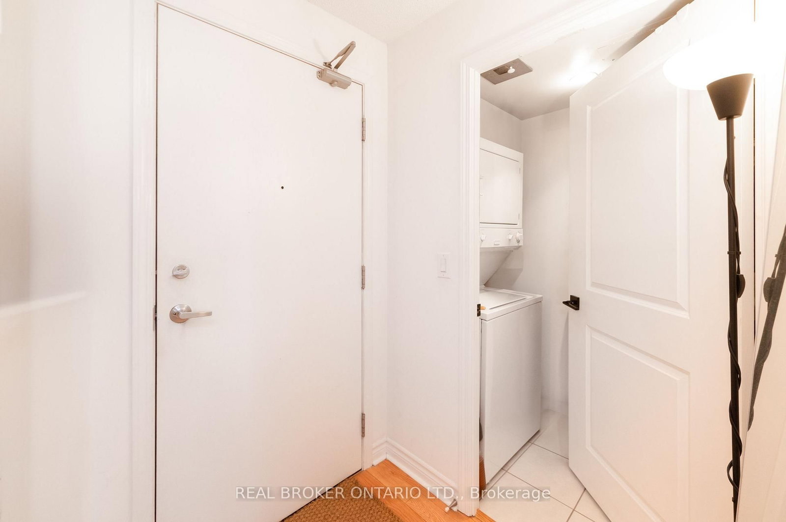 27 Rean Drive, Unit 212 - Photo 10