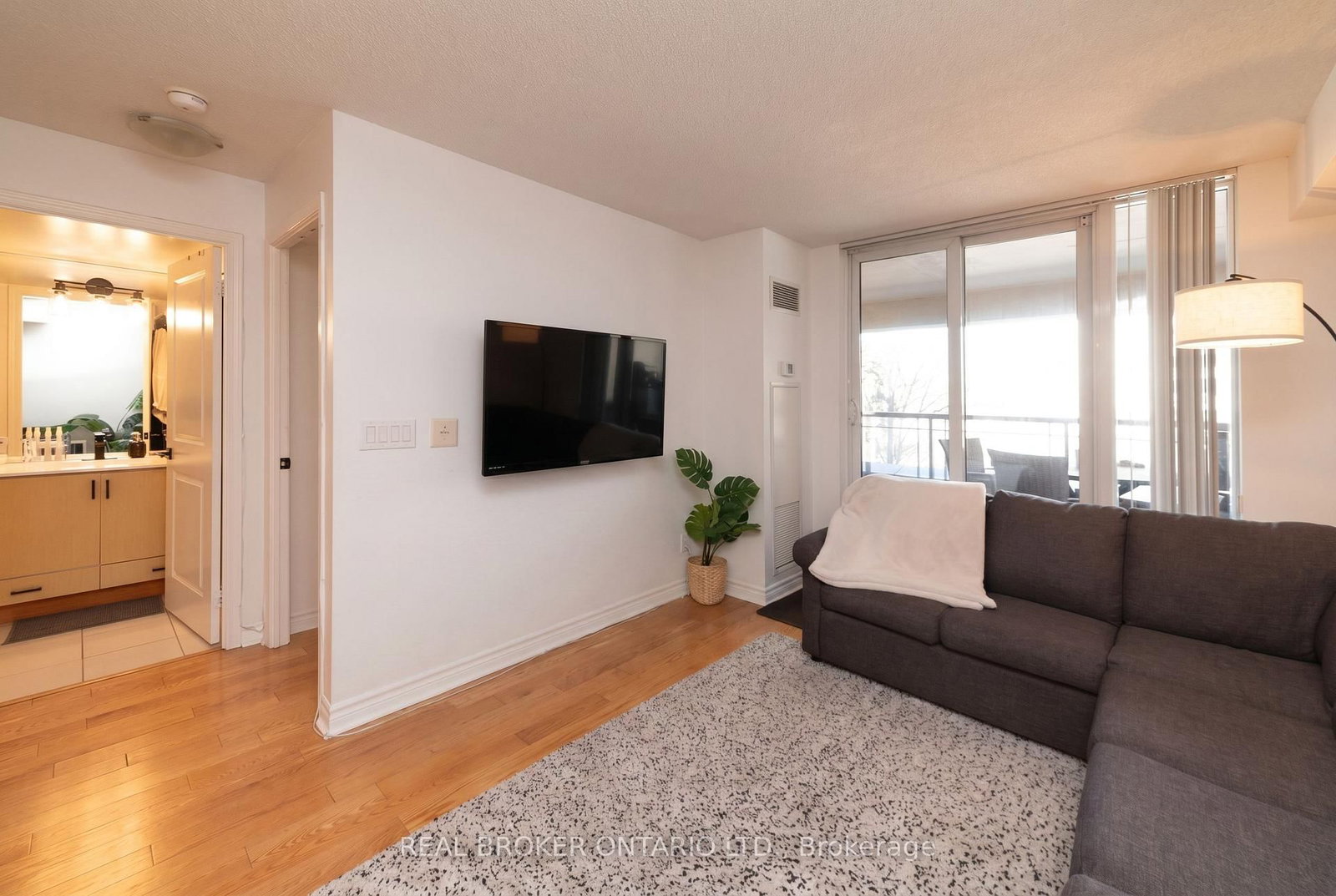 27 Rean Drive, Unit 212 - Photo 5