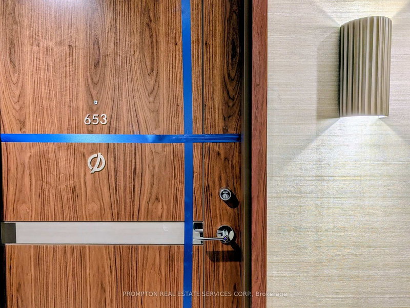 653 - 18 Esther Shiner Blvd, Toronto, M2K 0J7 | Image 3