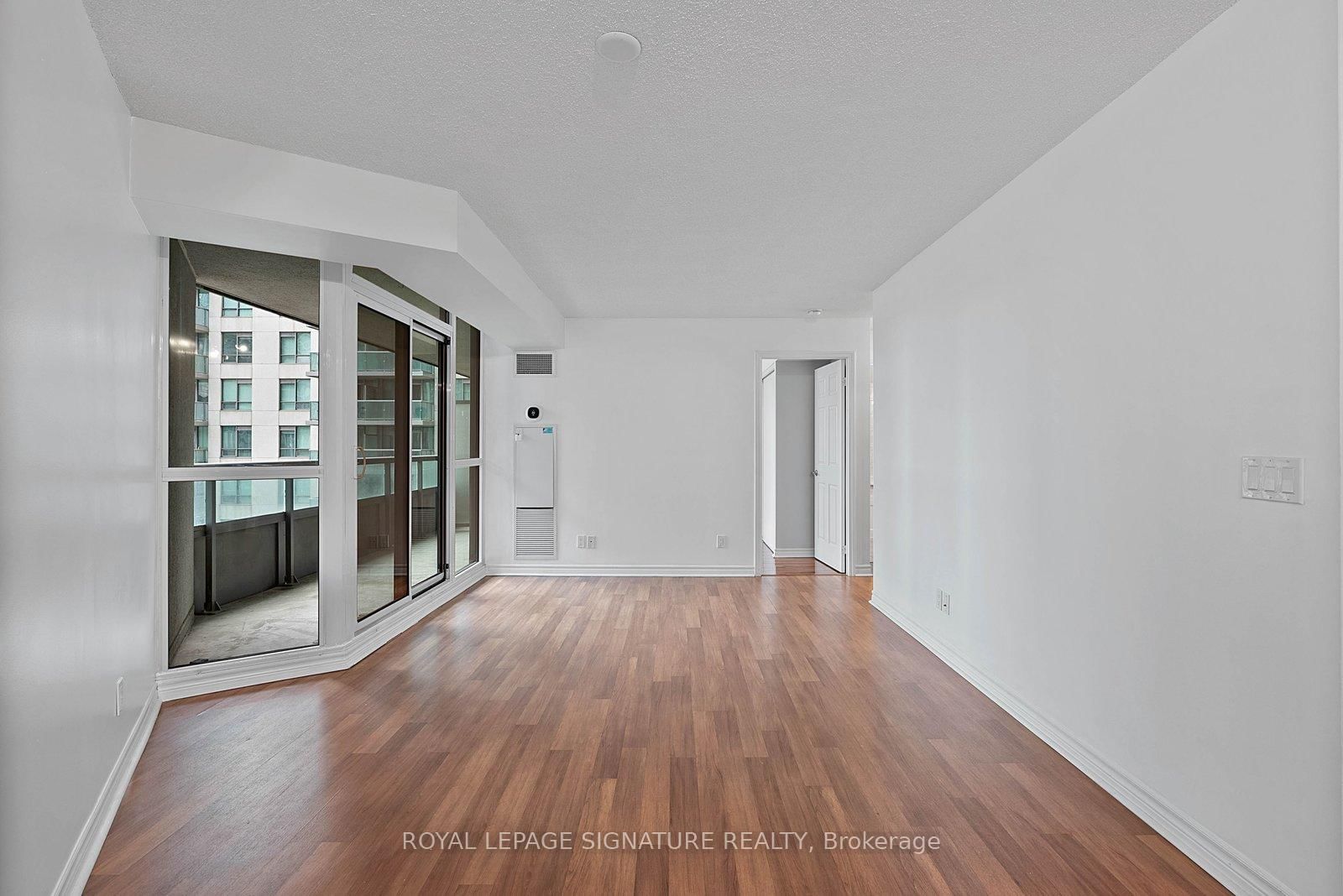 19 Grand Trunk Crescent, Unit 801 - Photo 14