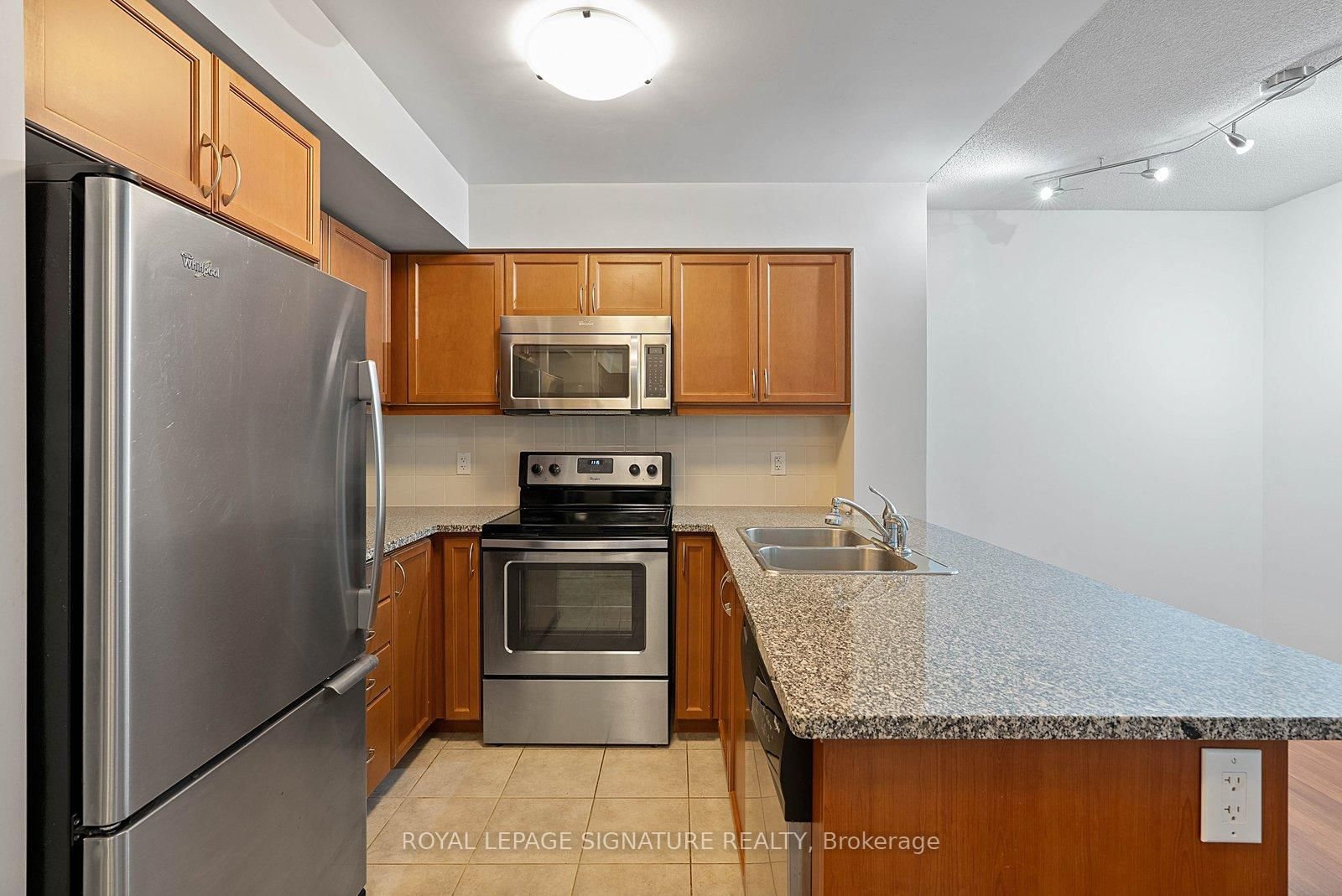 19 Grand Trunk Crescent, Unit 801 - Photo 6