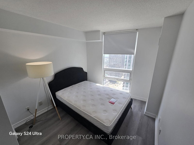 2811 - 18 Yonge St, Toronto, M5E 1Z8 | Image 2