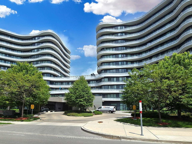 915 - 99 The Donway W