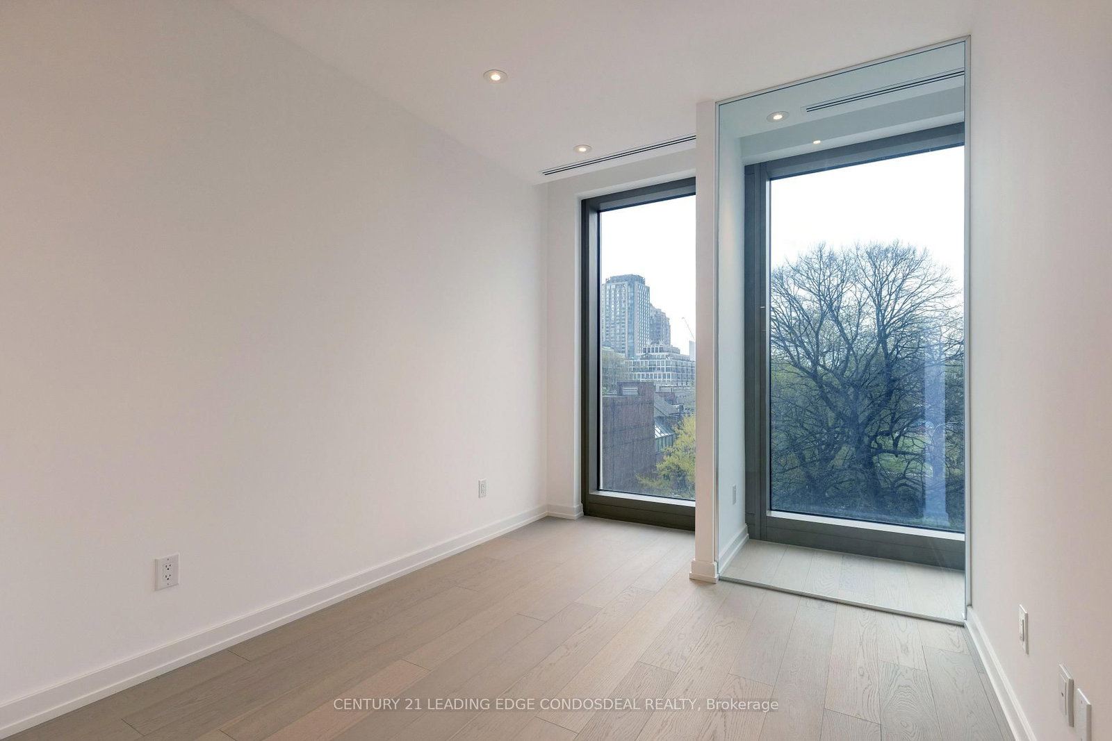 1315 Bay Street, Unit 502 - Photo 15
