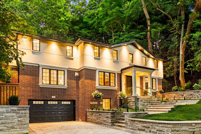 52 Roxborough Drive