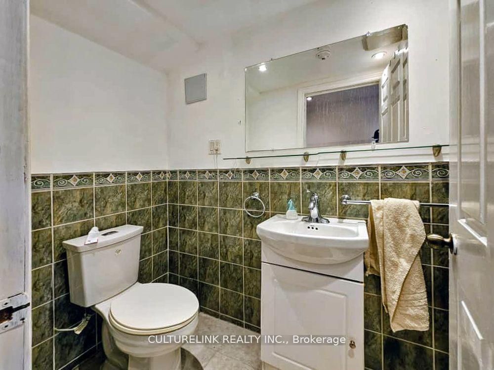 52 Palmerston Avenue • Toronto, ON photo 28