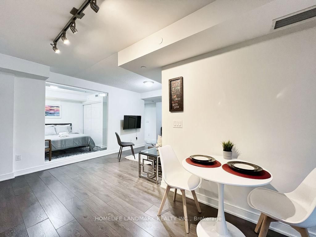 525 Adelaide Street W, Unit 1620 - Photo 40
