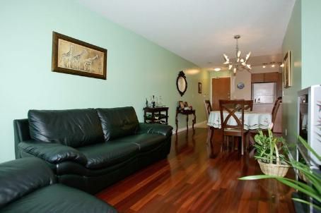 401 - 219 Fort York Blvd, Toronto, M5V1B1 | Image 2