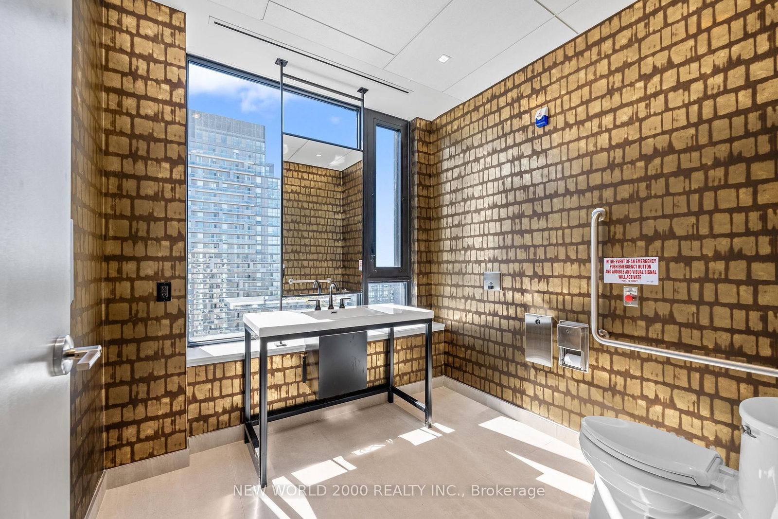 101 Roehampton Avenue, Unit 1712 - Photo 21