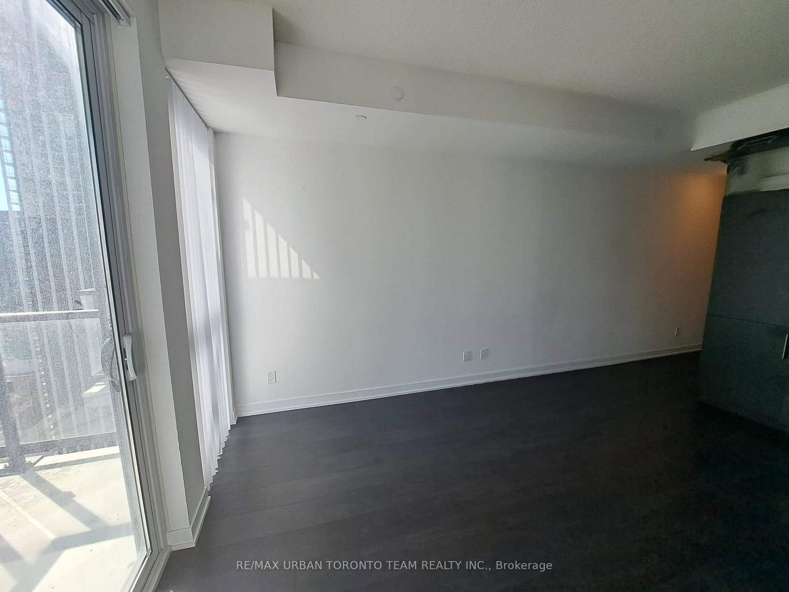 87 Peter Street, Unit 3613 - Photo 11