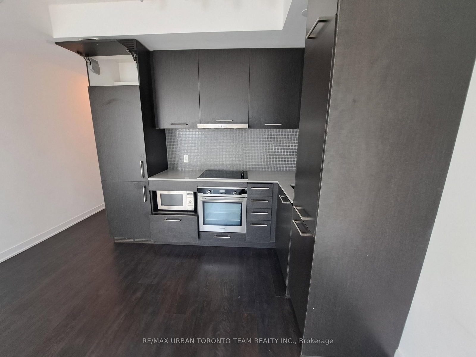 87 Peter Street, Unit 3613 - Photo 4